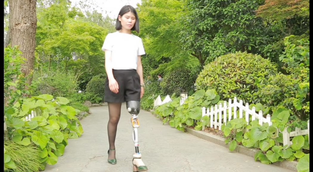 TK-4H00六轴联动液压膝关节